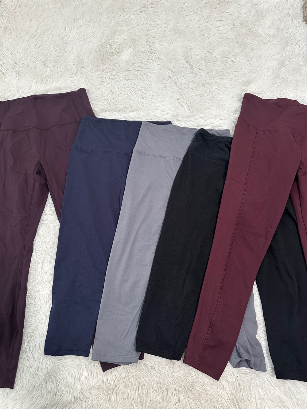 🦊 Bundle of 5 Capri/Crop Leggings Size M